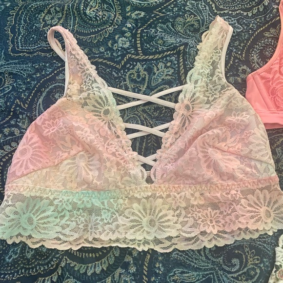 Victoria’s Secret lace bralette bundle. SzS - Picture 3 of 5